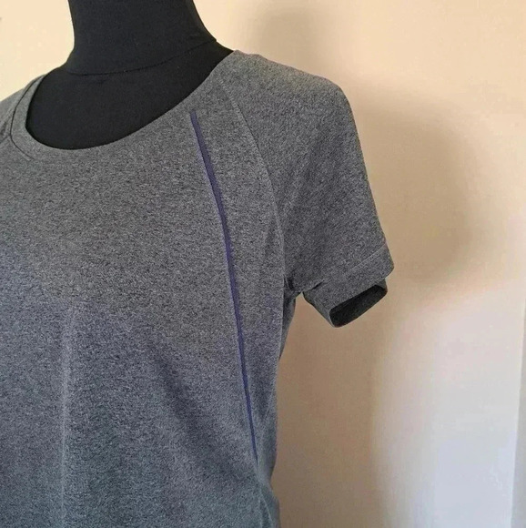 ❤ Lavon Grey Activewear Top Women's Medium Short Sleeved Crewneck - Picture 10 of 11